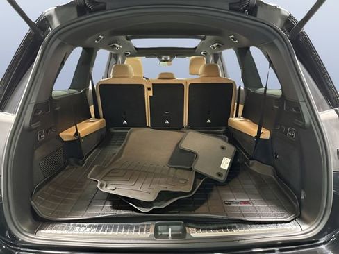 Certified 2024 Mercedes-Benz GLS 580 4MATIC image 11