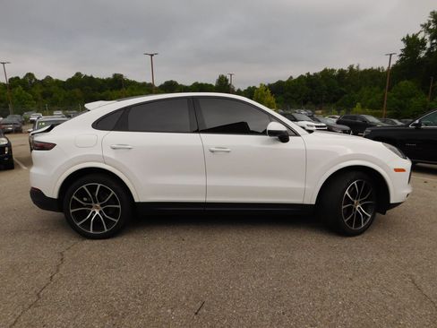 Used 2021 Porsche Cayenne Coupe AWD/4WD image 4