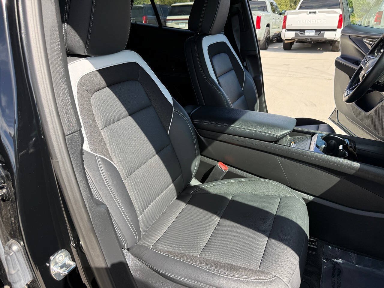 Used 2024 Chevrolet Blazer EV LT AWD/4WD image 20