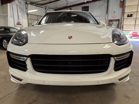 Used 2016 Porsche Cayenne GTS AWD/4WD image 10