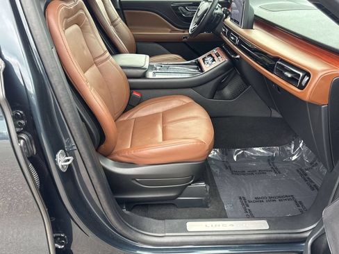 Certified 2024 Lincoln Aviator Reserve w/ Equipment Group 201A AWD/4WD image 32