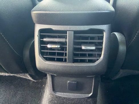 Used 2016 Ford Fusion Titanium FWD image 16