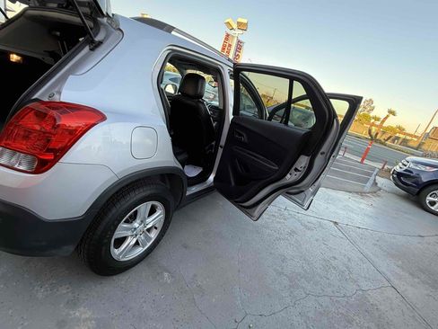 Used 2015 Chevrolet Trax LT w/ LT Sun and Sound Package image 26