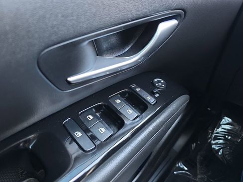 Used 2022 Hyundai Tucson Limited image 25