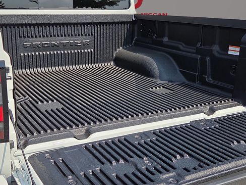 New 2026 Nissan Frontier SV w/ Tow Package image 9