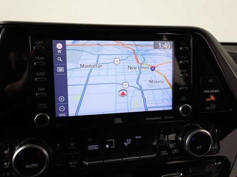 Used 2021 Toyota Highlander Limited image 37