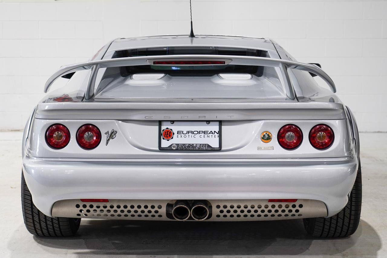 Used 2002 Lotus Esprit RWD image 3