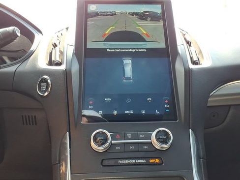 Used 2024 Ford Edge Titanium AWD/4WD image 21