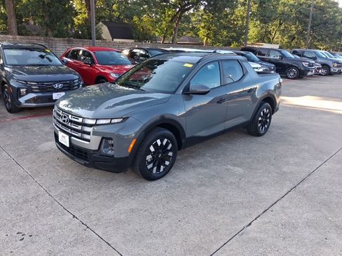 Used 2025 Hyundai Santa Cruz SEL FWD image 1