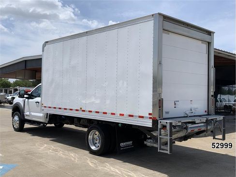 Used 2024 Ford F550 2WD Regular Cab Super Duty image 7