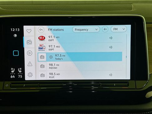 Used 2025 Volkswagen Atlas SE image 21