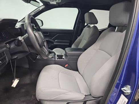Used 2025 Toyota Tacoma SR5 AWD/4WD image 6