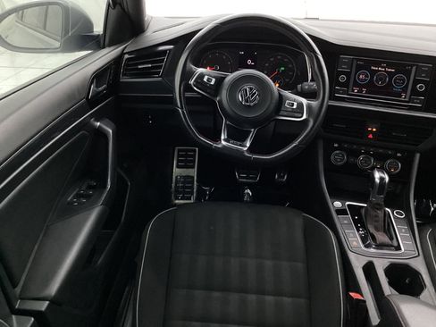 Used 2019 Volkswagen Jetta GLI image 30