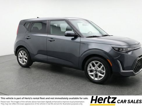 Used 2025 Kia Soul LX w/ LX Technology Package image 1