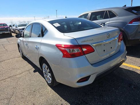Used 2017 Nissan Sentra SV image 4