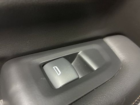 Used 2023 GMC Yukon AT4 image 42