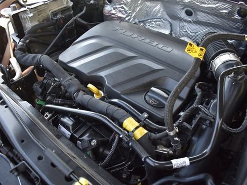 New 2026 Chevrolet Trax LT w/ LT Convenience Package FWD image 33