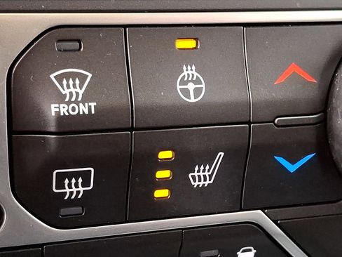 Used 2024 Jeep Wrangler Sahara w/ Safety Group image 24