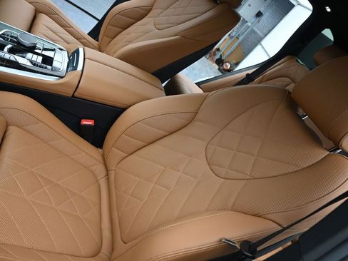 Used 2026 BMW X5 xDrive40i AWD/4WD image 9