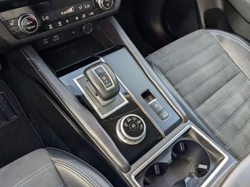 Used 2024 Mitsubishi Outlander SE image 26