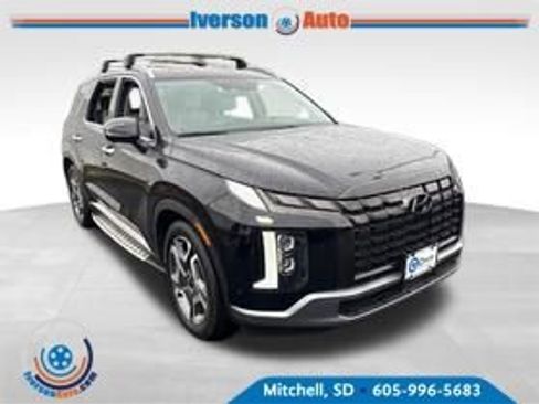 Used 2023 Hyundai Palisade Limited w/ Cargo Package AWD/4WD image 4