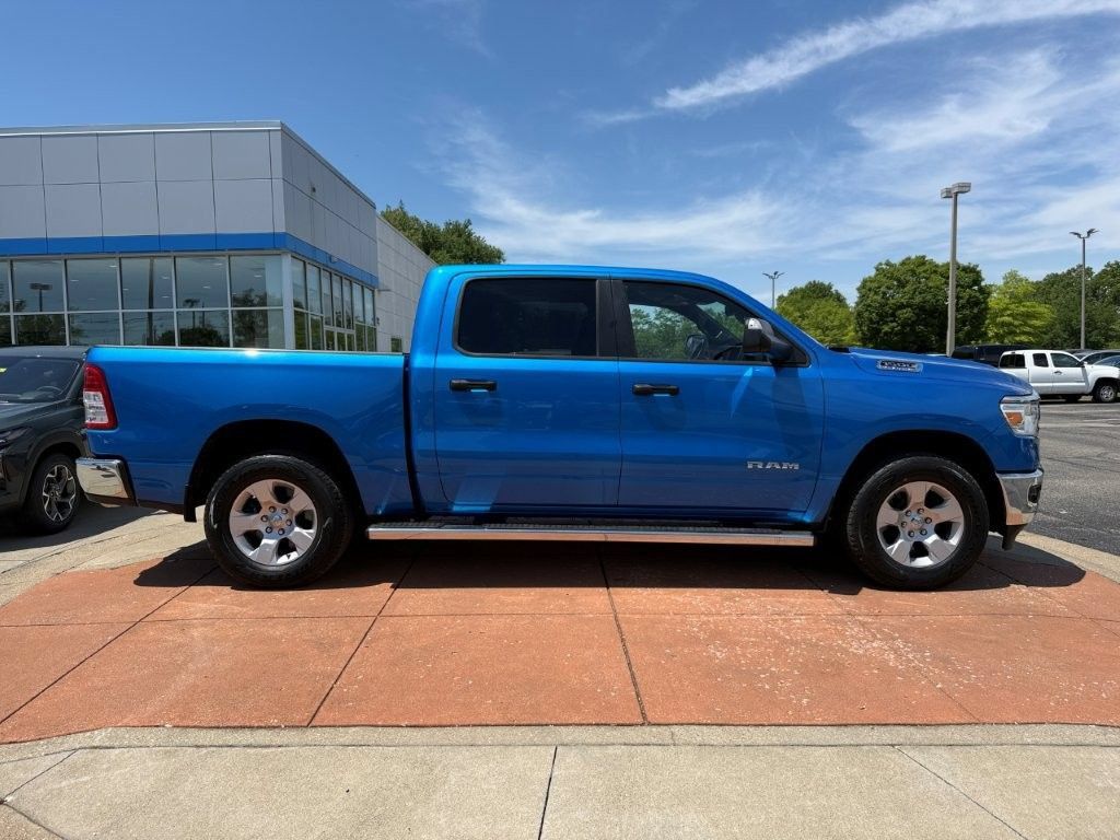 Used 2023 RAM 1500 Big Horn AWD/4WD image 7