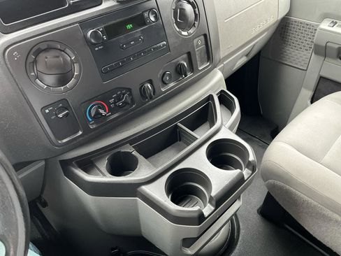 Used 2013 Ford E-250 and Econoline 250 w/ Commercial Cargo Van Pkg image 16