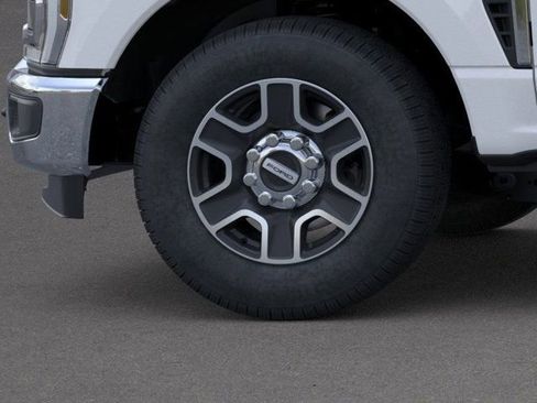 New 2026 Ford F250 Lariat image 19