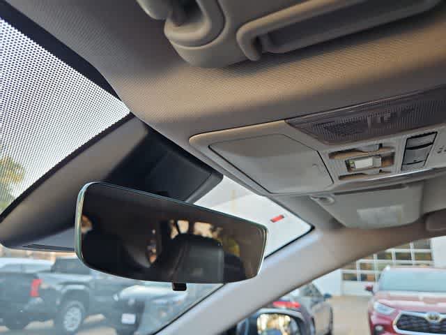 Used 2023 Toyota RAV4 XLE Premium FWD image 27