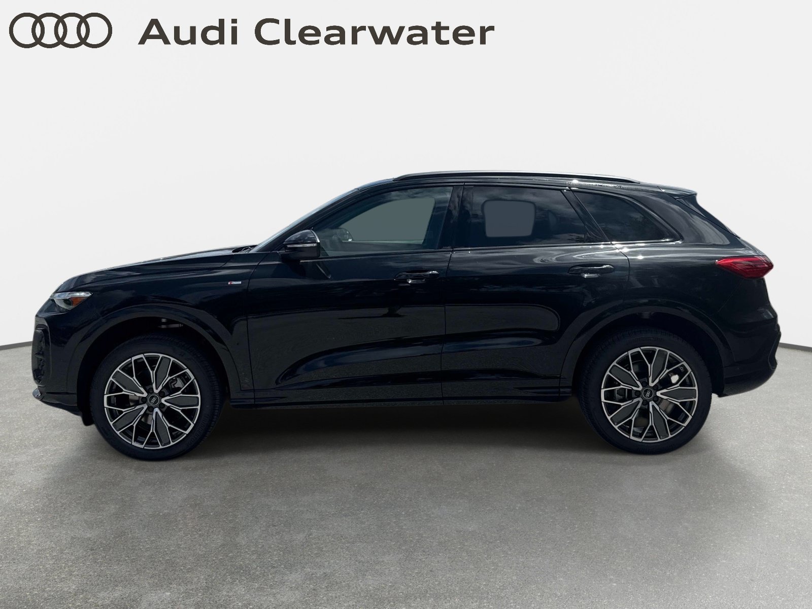 New 2026 Audi Q5 Premium Plus AWD/4WD image 2