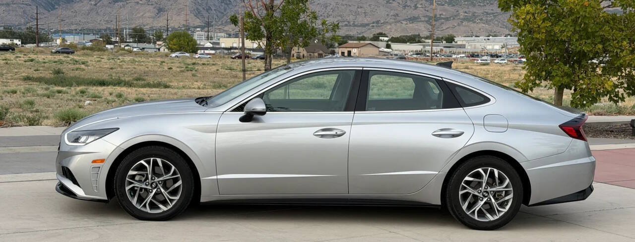 Used 2021 Hyundai Sonata SEL w/ Preferred Accessory Package FWD image 4