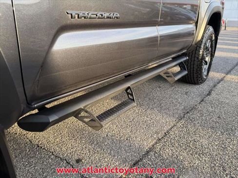 Certified 2023 Toyota Tacoma TRD Off-Road image 10