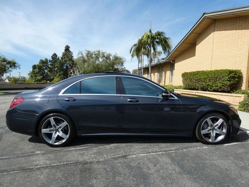 Used 2018 Mercedes-Benz S 560 Sedan image 6