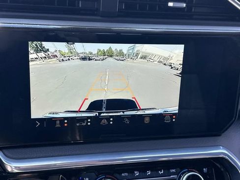 Used 2025 GMC Sierra 1500 Denali w/ Denali Reserve Package AWD/4WD image 13
