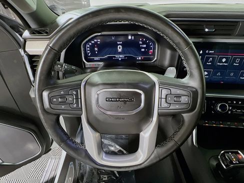 Used 2023 GMC Sierra 1500 Denali w/ Denali Reserve Package AWD/4WD image 10