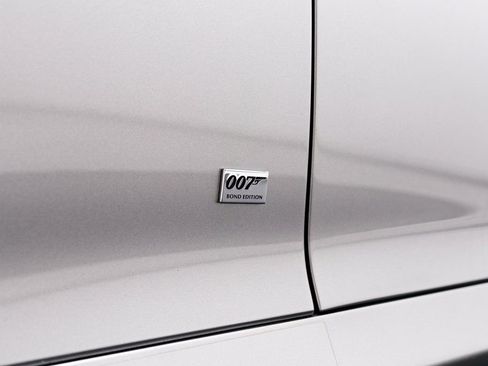 Used 2016 Aston Martin DB9 GT image 30