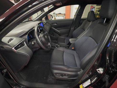 Certified 2024 Toyota Corolla Cross XSE image 12