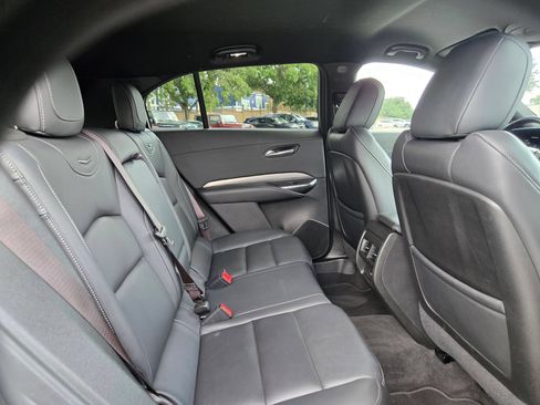 Used 2025 Cadillac XT4 Premium Luxury FWD image 25
