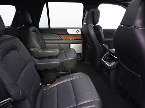 Used 2024 Lincoln Navigator Reserve AWD/4WD image 18