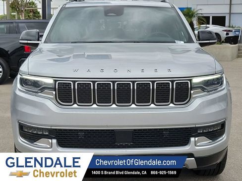 Used 2024 Jeep Wagoneer L Series II image 17