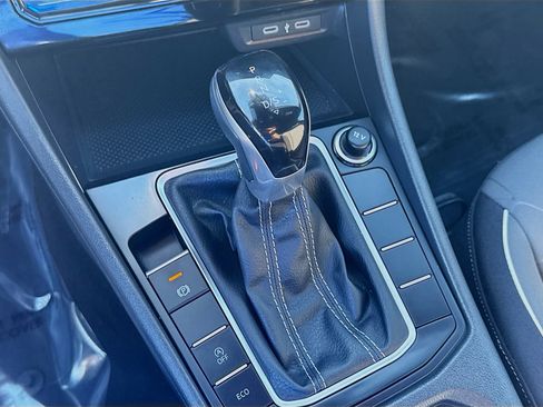 Certified 2025 Volkswagen Jetta Sport image 15