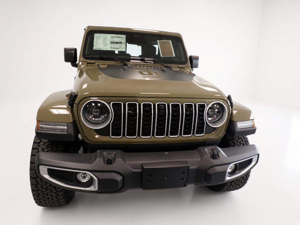 New 2026 Jeep Wrangler Unlimited Sahara AWD/4WD image 4