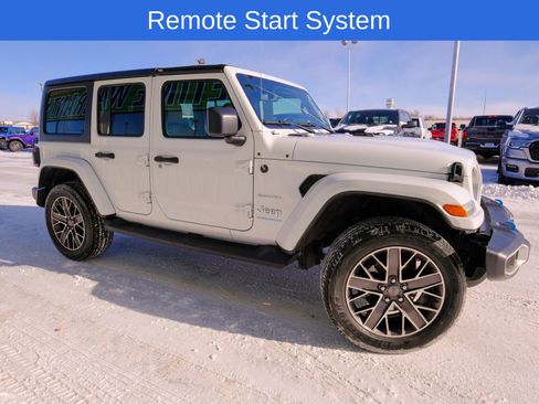 Used 2023 Jeep Wrangler Unlimited Sahara w/ Cold Weather Group image 11