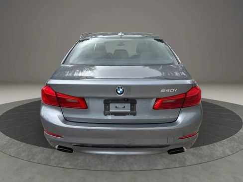 Used 2019 BMW 540i w/ Executive Package image 4