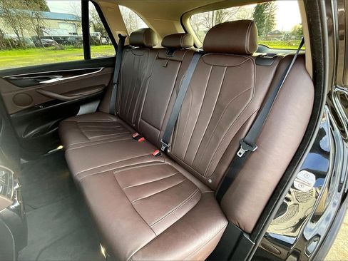 Used 2016 BMW X5 xDrive40e image 21