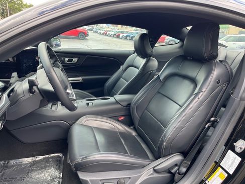 Used 2024 Ford Mustang Premium image 10