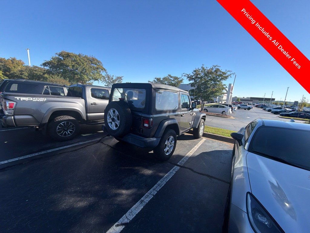 Used 2019 Jeep Wrangler Sport AWD/4WD image 5