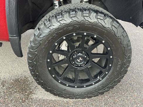 Certified 2024 GMC Sierra 1500 AT4 w/ AT4 Preferred Package AWD/4WD image 4