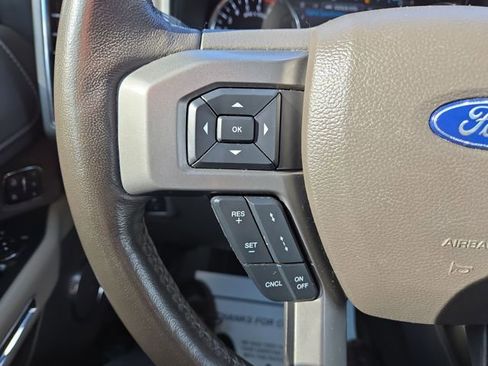 Used 2021 Ford Expedition XLT image 18