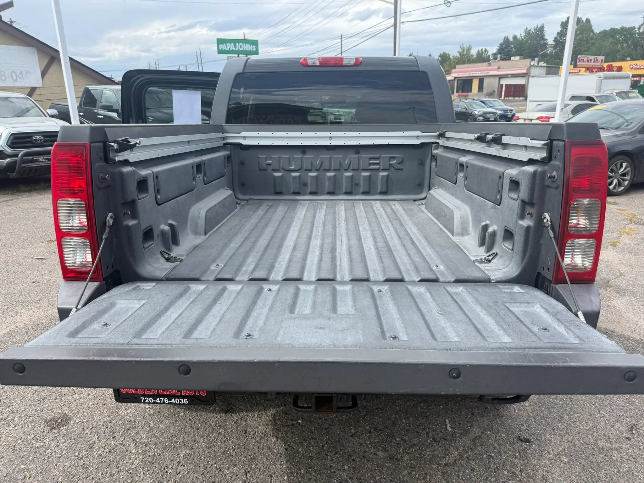 Used 2009 HUMMER H3T AWD/4WD image 14